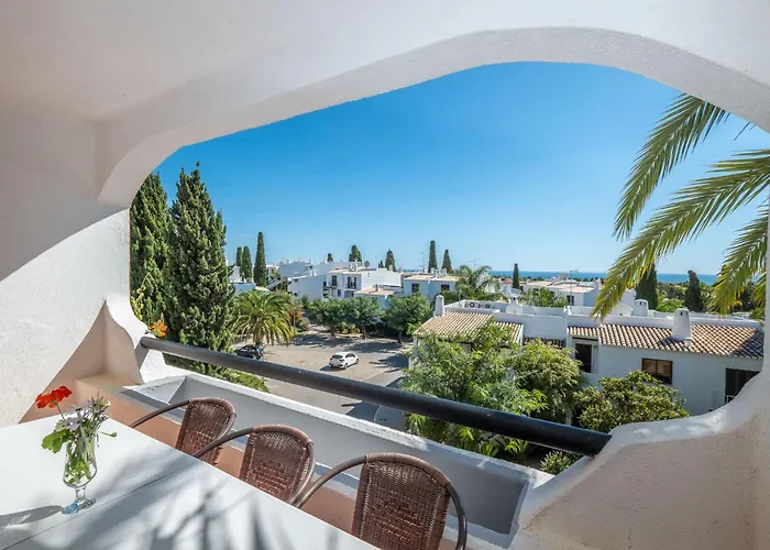 Luna - With A Pool Area With A Lounge Bar Apartment *