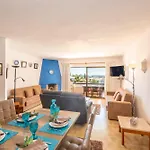 Luna - With A Pool Area With A Lounge Bar شقة *