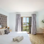 Luna - With A Pool Area With A Lounge Bar شقة *