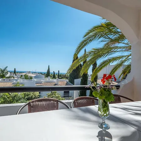 Luna - With A Pool Area With A Lounge Bar Appartement Albufeira