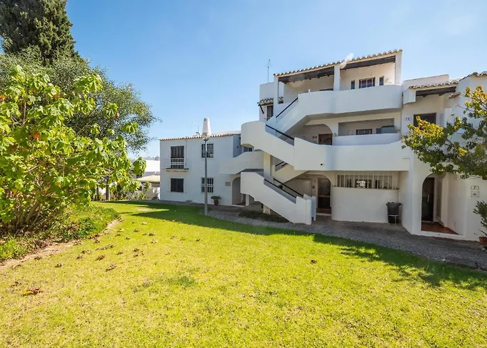 Luna - With A Pool Area With A Lounge Bar Appartement